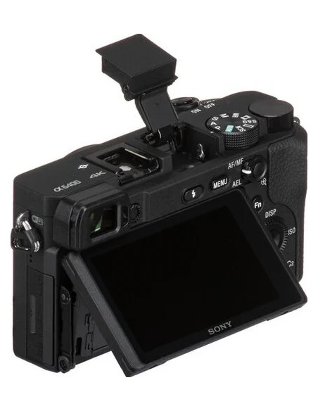 Alpha 6400 + SEL-P 16-50mm f/3.5-5.6 OSS II Nera